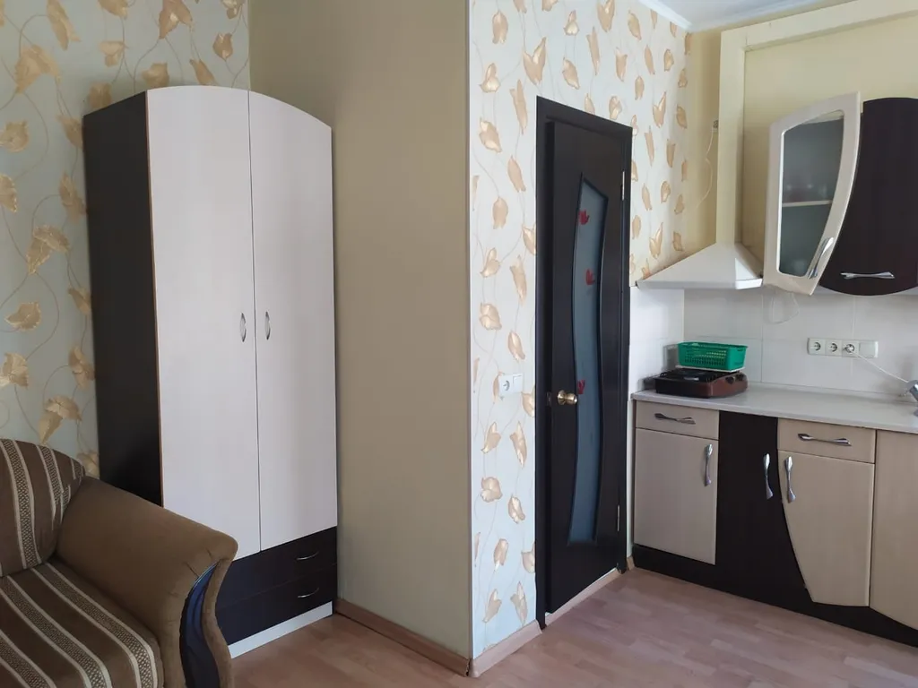 3 одинаковых коттеджа в одном закрытом дворе