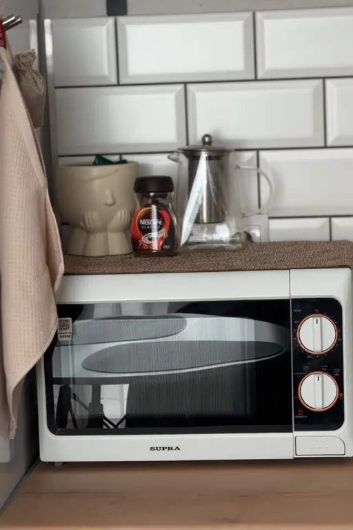 Солнечная квартира в центре города с видом на гору