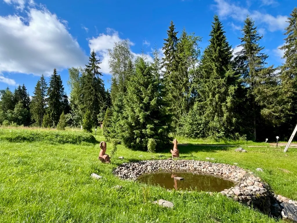 Бревенчатый коттедж Вип 1, 3 спальни на берегу озера Селигер