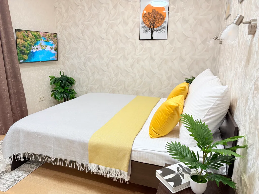 Новая однокомнатная у ТЦ Тополь