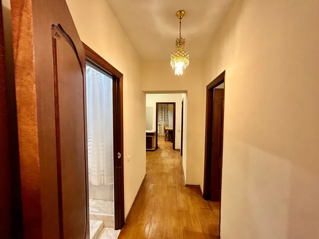 Огромная квартира в центре