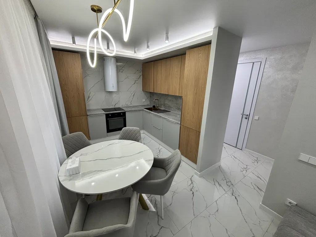 Комфортабельная евро-трехкомнатная квартира