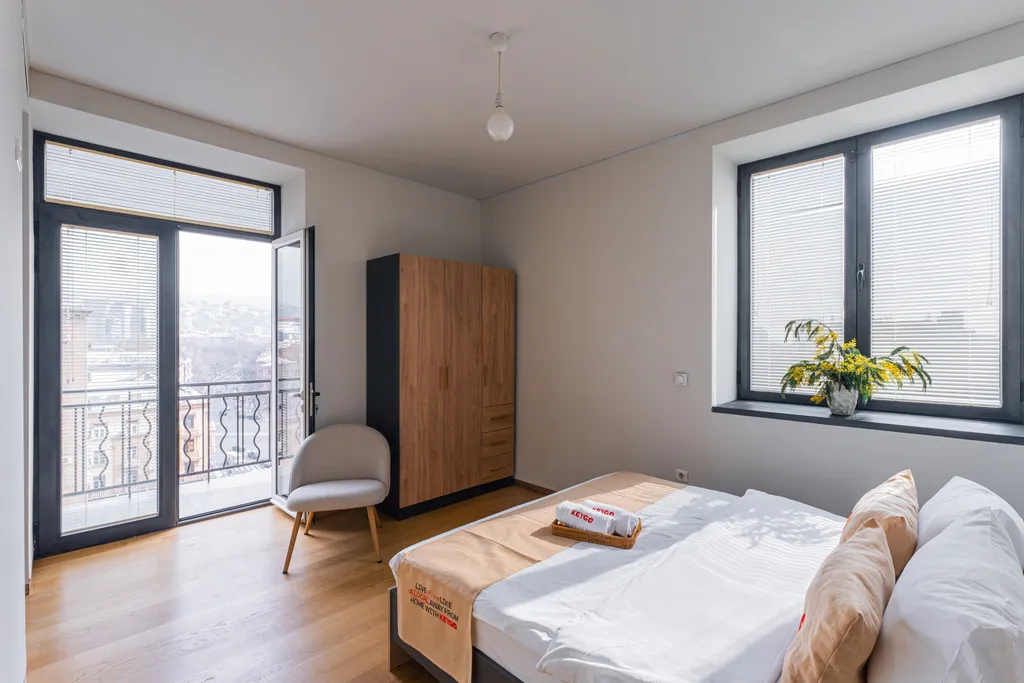 Апартаменты с видом на Каскад