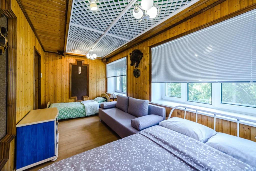 Коттедж Дом на юге Москвы с бассейном и сауной — Москва