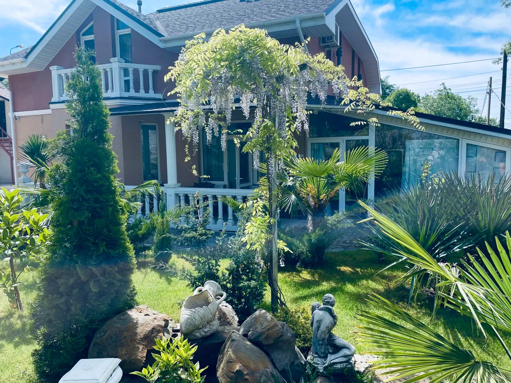 SPA-дом в Ялте. Бассейн круглый год, сауна, 10 соток рая+треккинг.