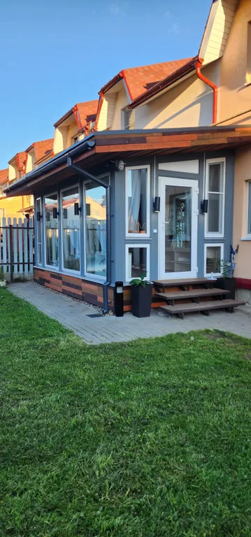 Коттедж Гостевой дом Уютная Орхидея — Первомайское