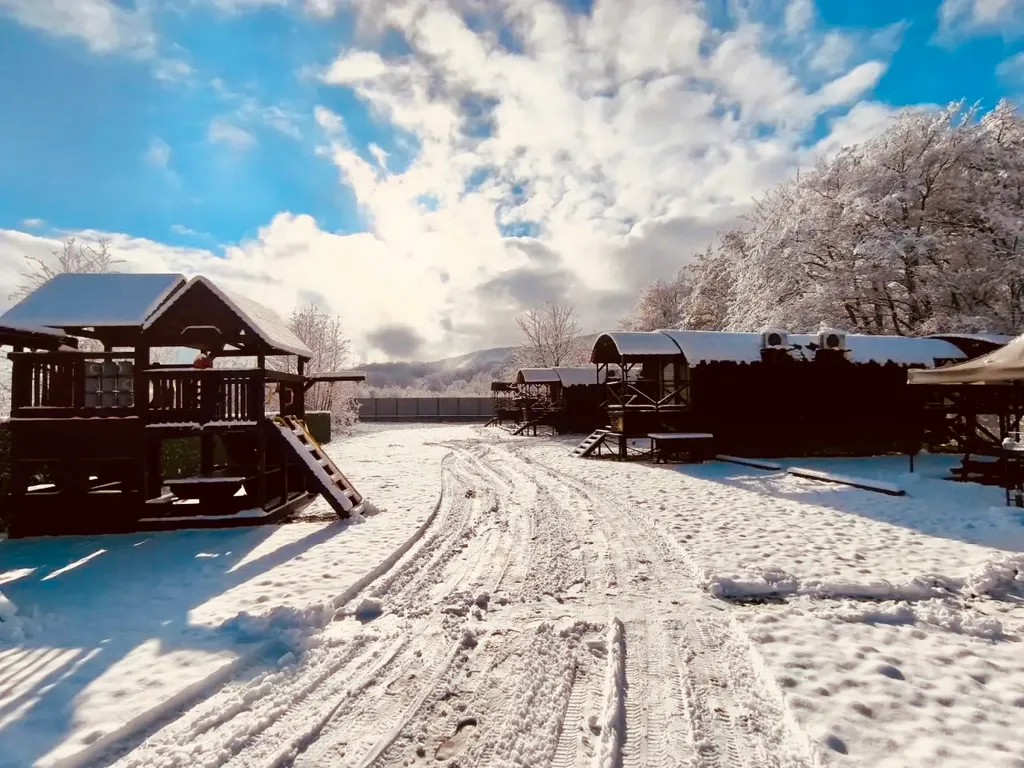 Квартира Квартира Дом у реки с видом на горы с баней и купелью — Горячий Ключ