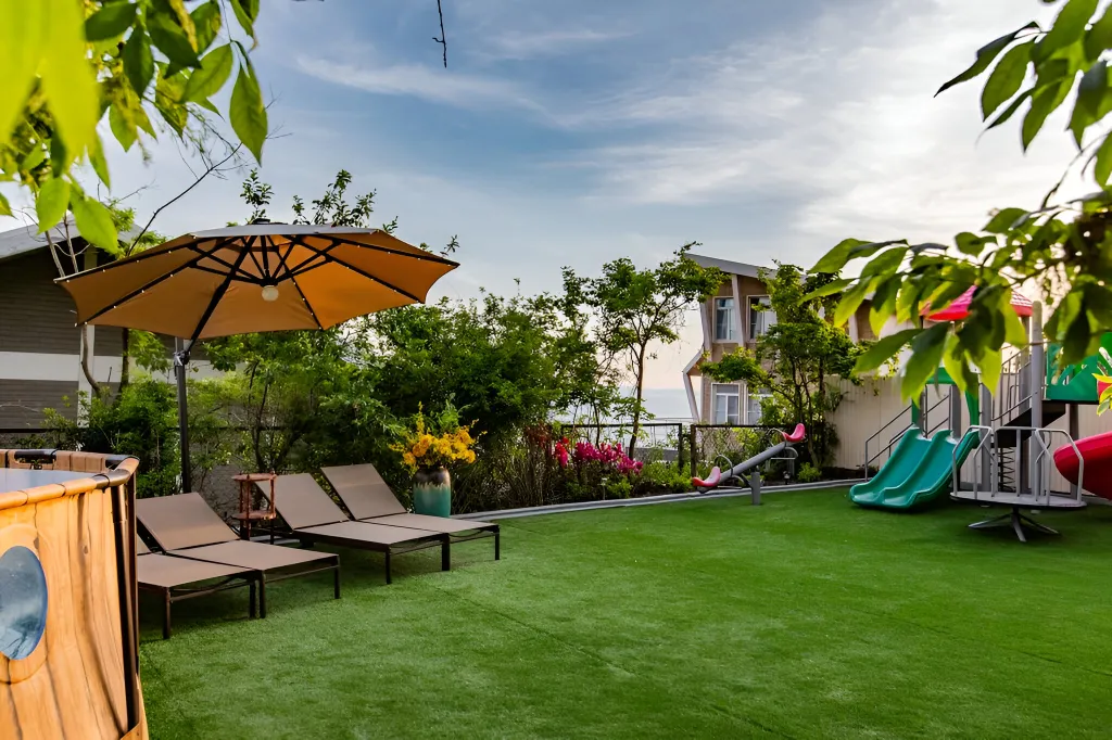 Шикарная вилла на берегу моря