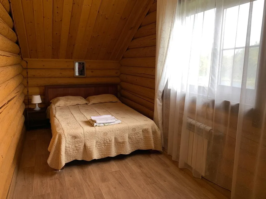 Дом с баней у пруда Алмаз Сити для мероприятий и отдыха