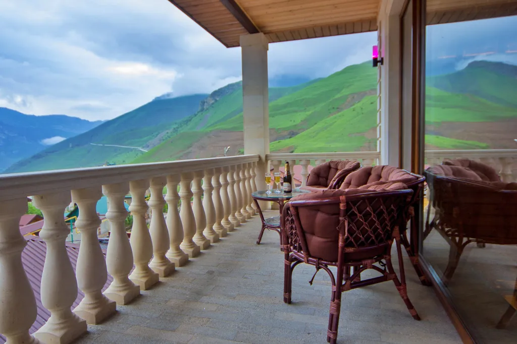 Дом в горах с бассейном