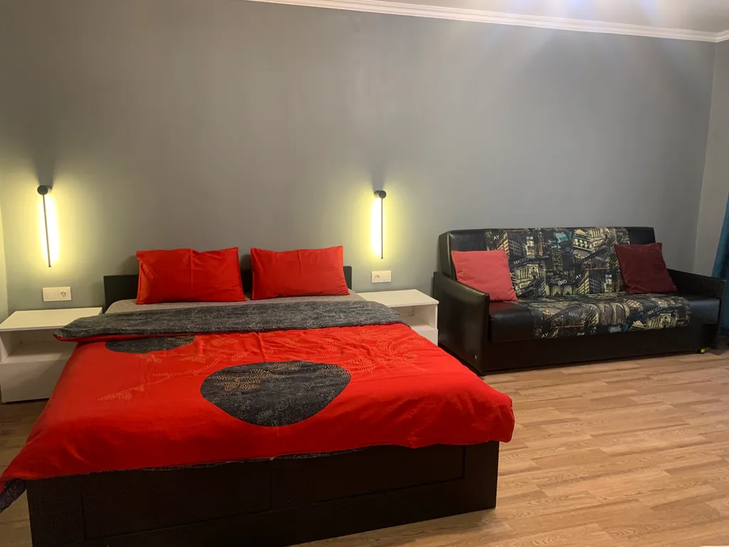 Квартира рядом с парком — аренда посуточно в Гатчина