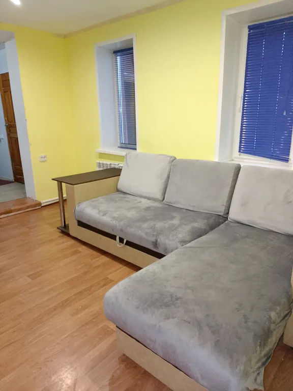 Частный дом с отдельным входом и двором