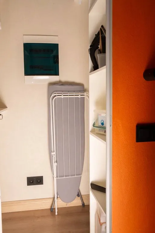 Стильная студия с выходом на кровлю ТЦ Галерея