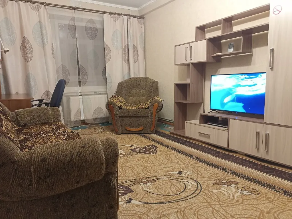 Квартира Уютная квартира в центре города напротив автовокзала рядом с рынком — Стаханов