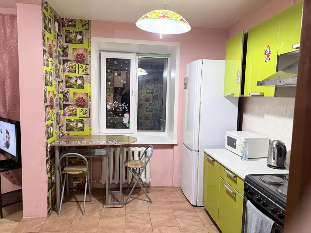 Двухкомнатная квартира рядом с набережной Волги