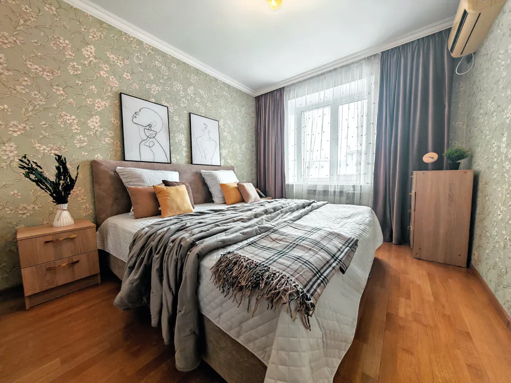 2-комнатная квартира в центре — аренда посуточно в Энгельс