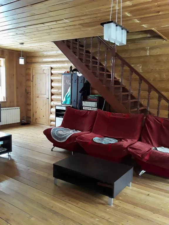 Коттедж на компанию