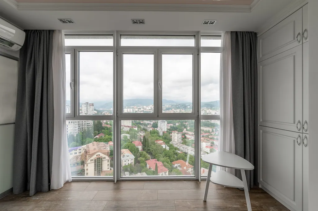 Просторная квартира Real Apartments