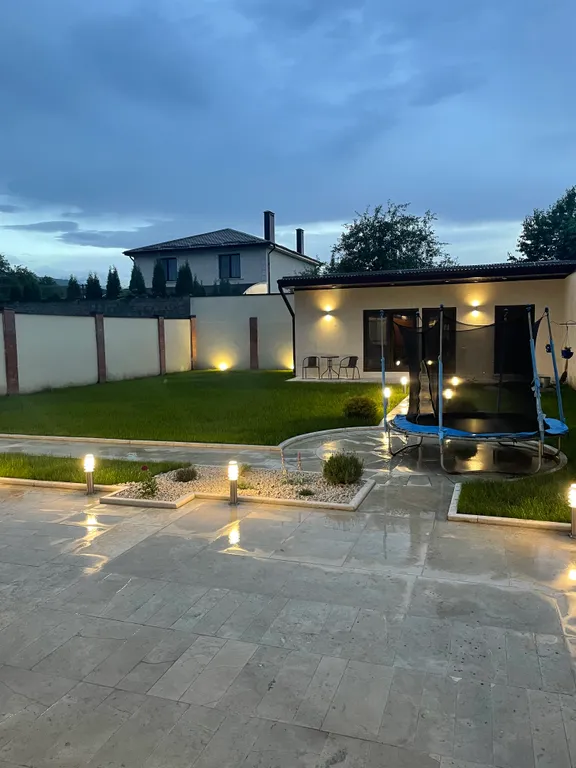 Комфортная дача в городе