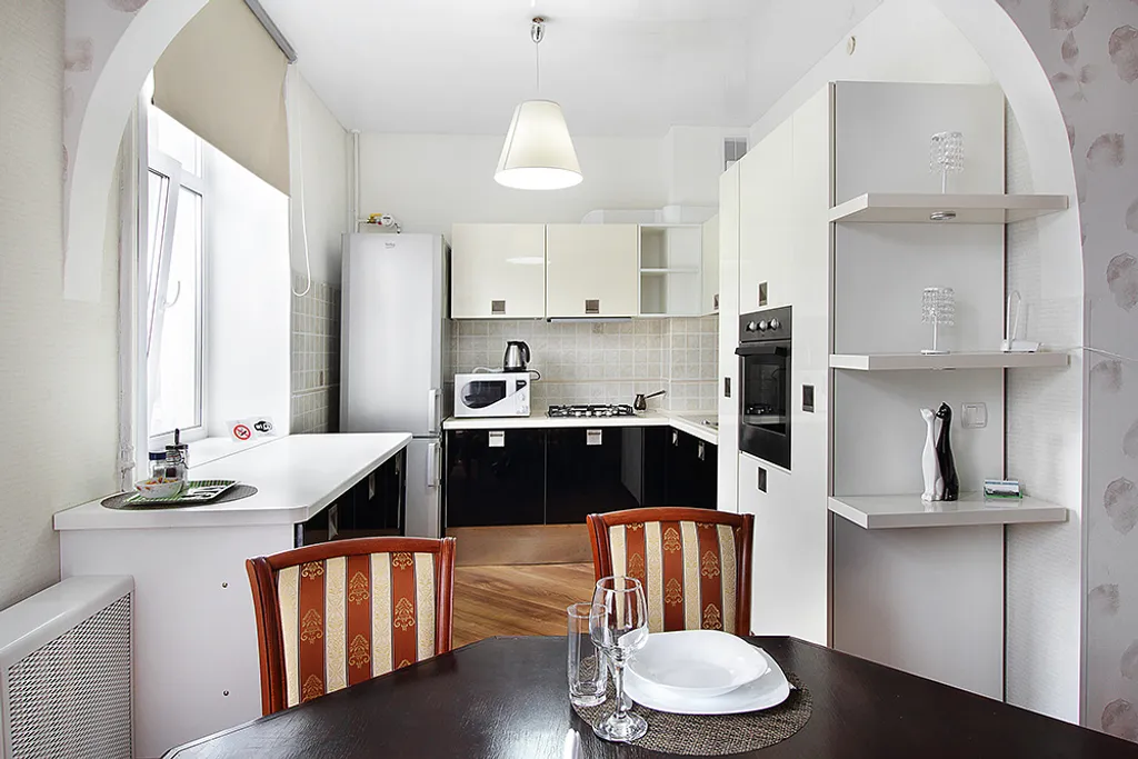 Центр, трёхкомнатные апартаменты у жд вокзала