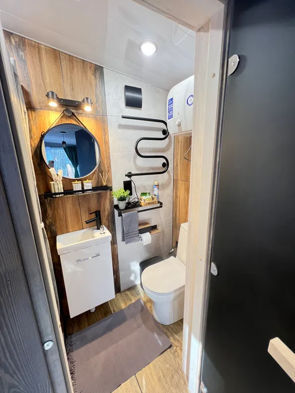 Уютный лесной домик с баней — отдых мечты