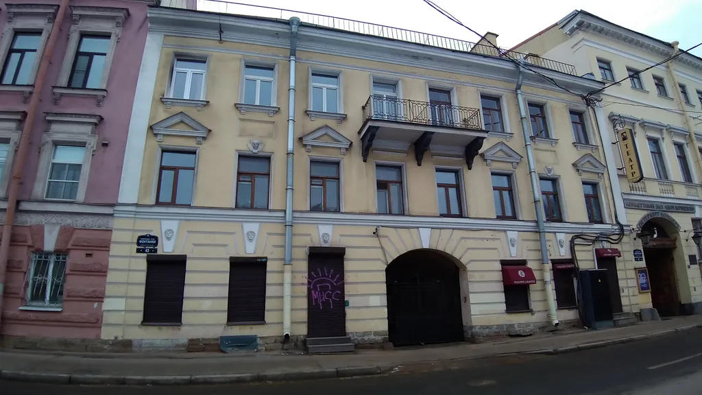 Квартира Квартира Невского проспекта с видом на воду — Санкт-Петербург