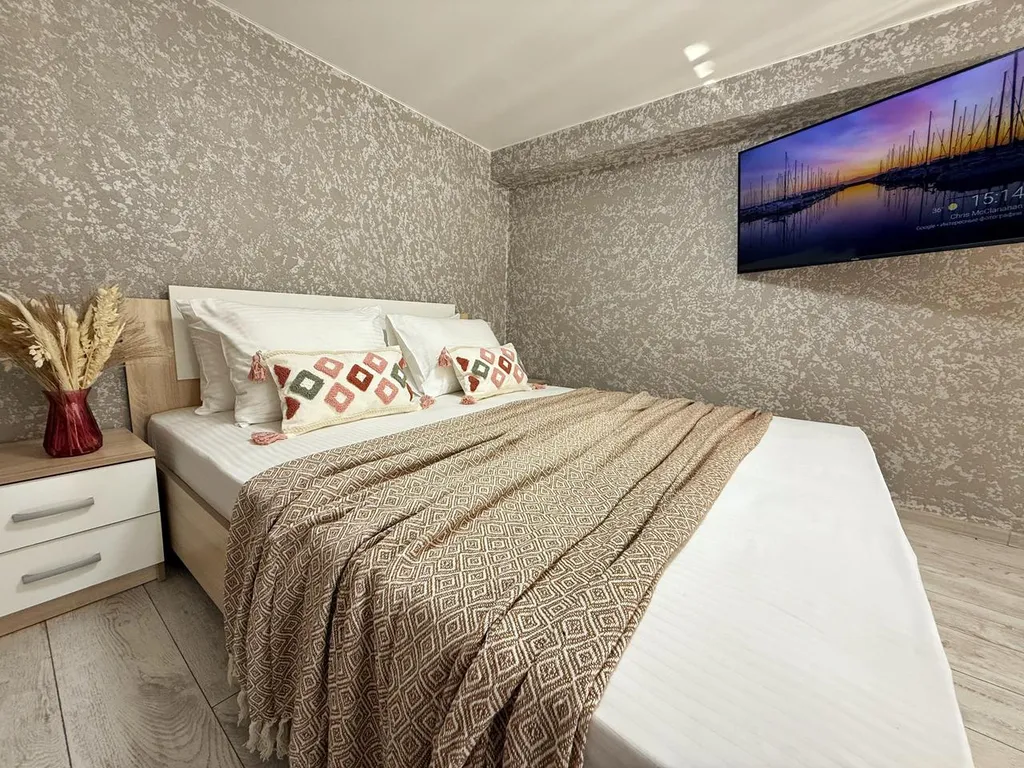 Апартаменты двухуровневые для троих, 3 минуты до пляжа