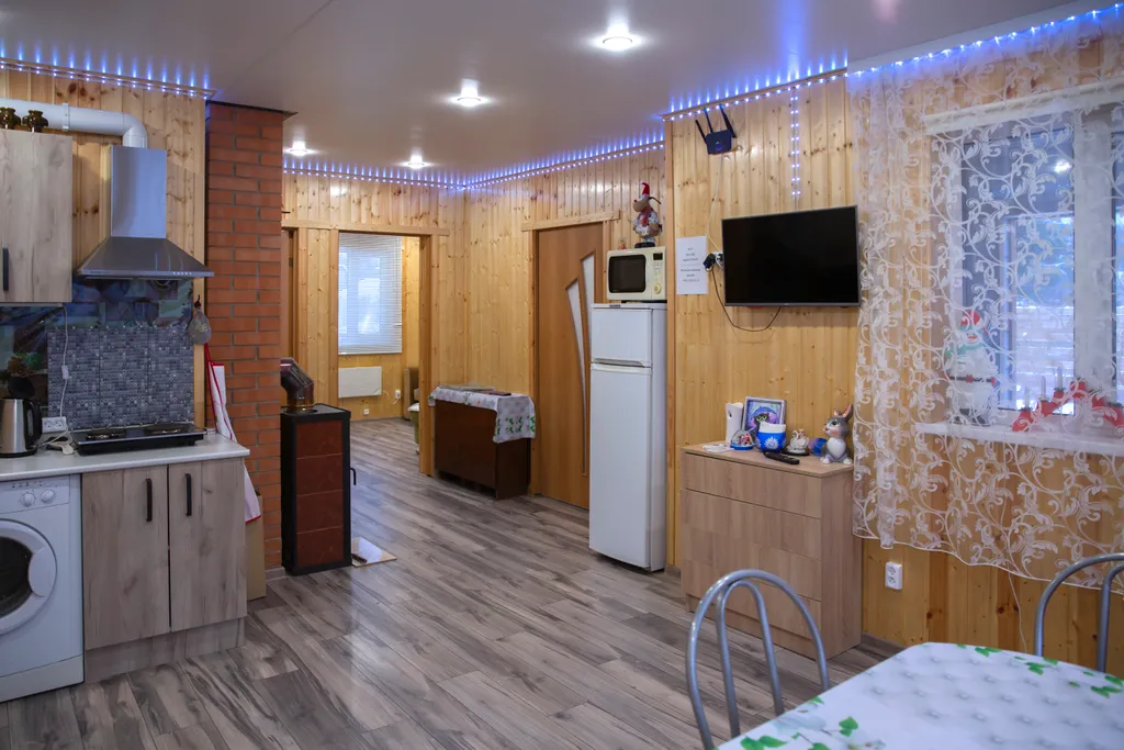 Уютный загородный дом и баня на участке 6 соток