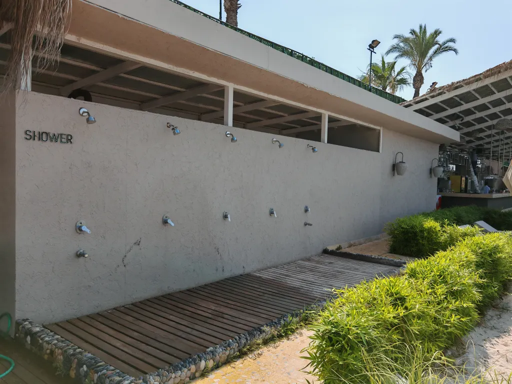 Квартира 1+1 в Azura World c видом на бассейн и аквапарком