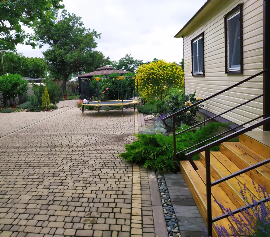 Отдельный домик для каждой семьи