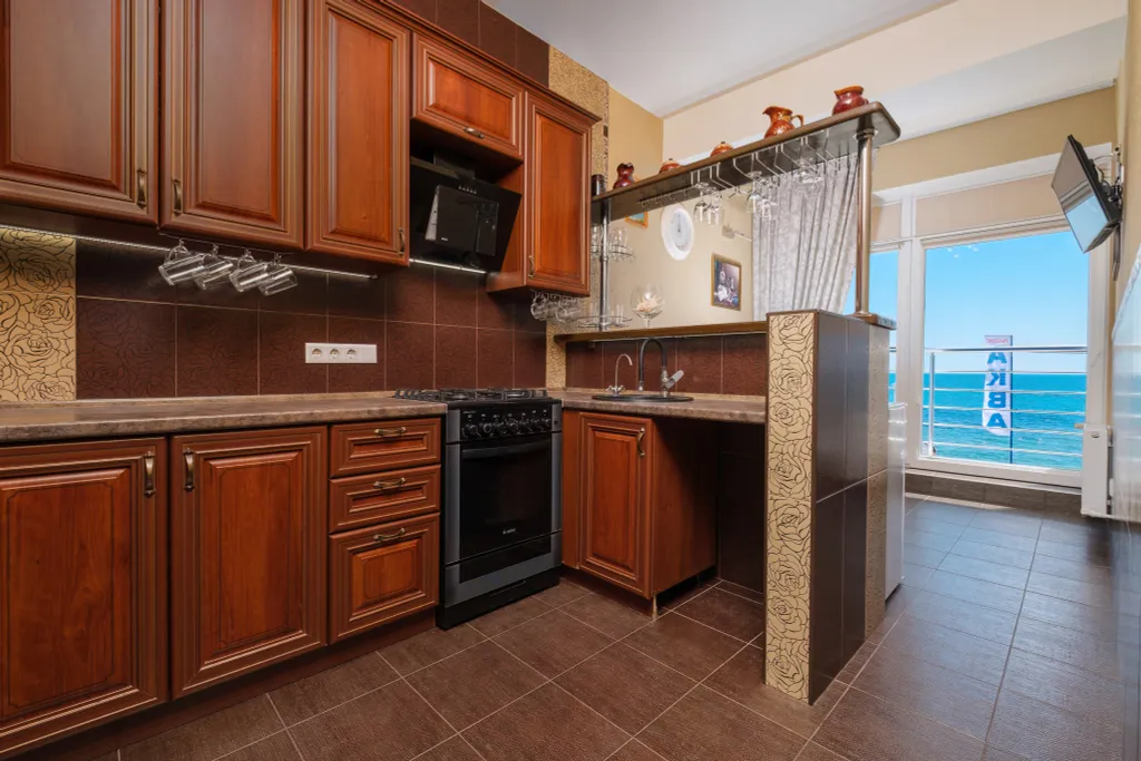 Апартаменты  - панорамный вид на море из всех окон, два балкона