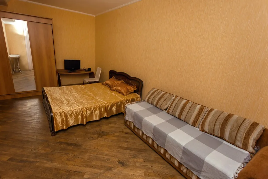 Квартира Уютная квартирка  на сутки — Курск