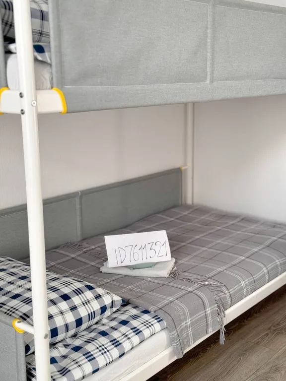 Уютная квартира напротив бассейна со своими лежаками, 7 спальных мест