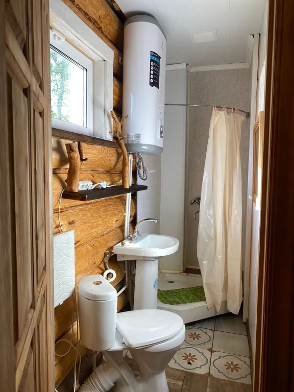 Дом на берегу озера