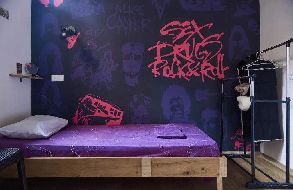 Двухместный номер с общей ванной комнатой