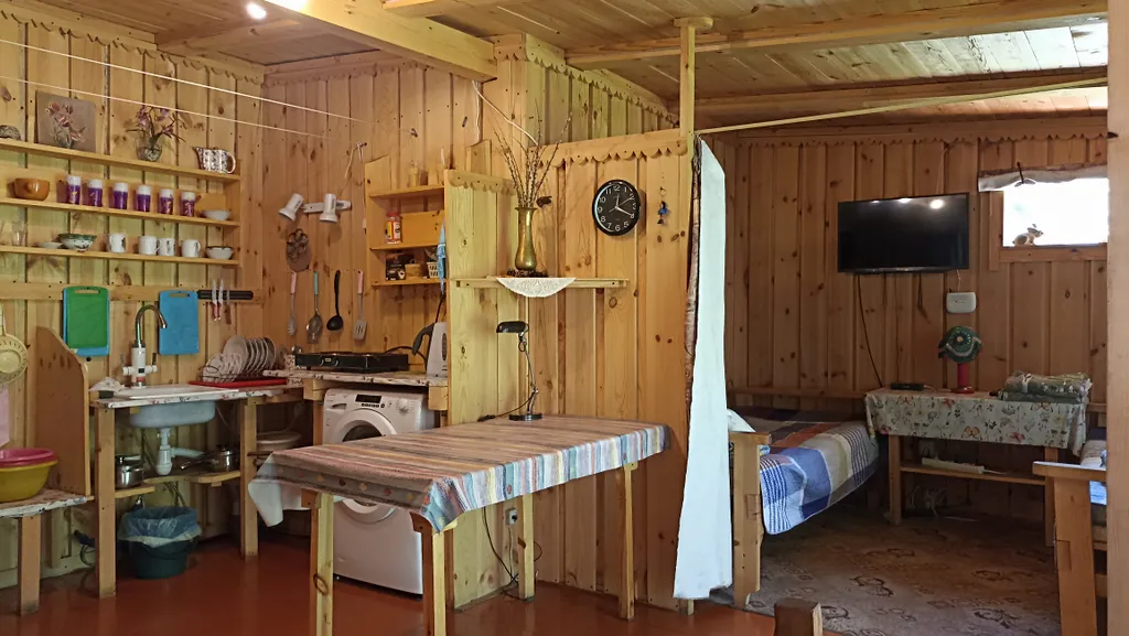 Флигель у ручья