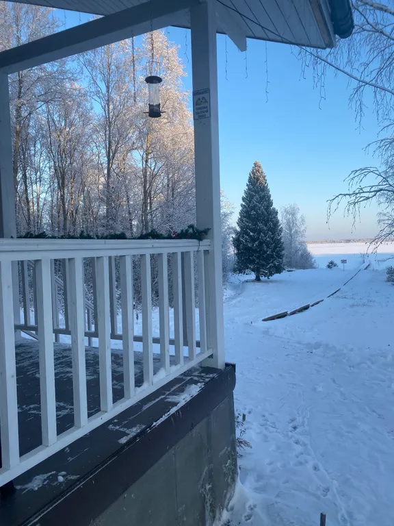 Коттедж в Карелии с сауной и видом на озеро