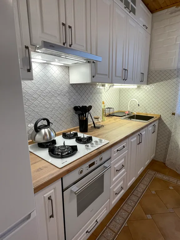 Просторные апартаменты с беседкой