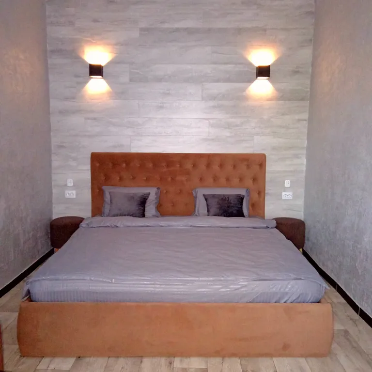 Бесконтактное заселение. Спальный район. Квартиры святодух