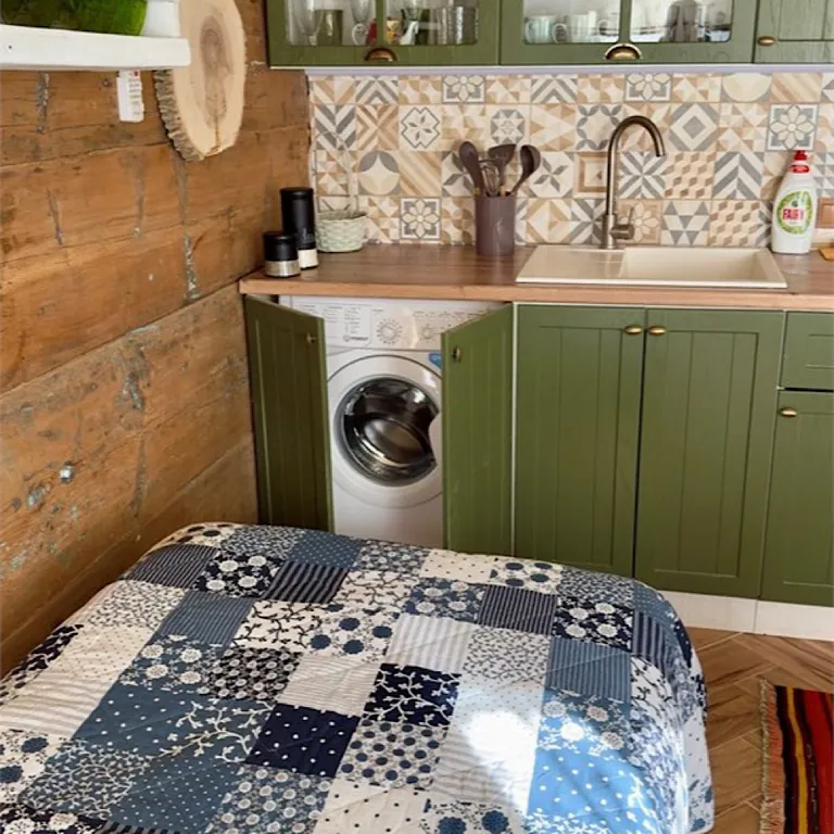 Домик в Лотосах (Изба)