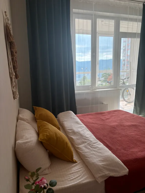 Уютная студия с видом на горы