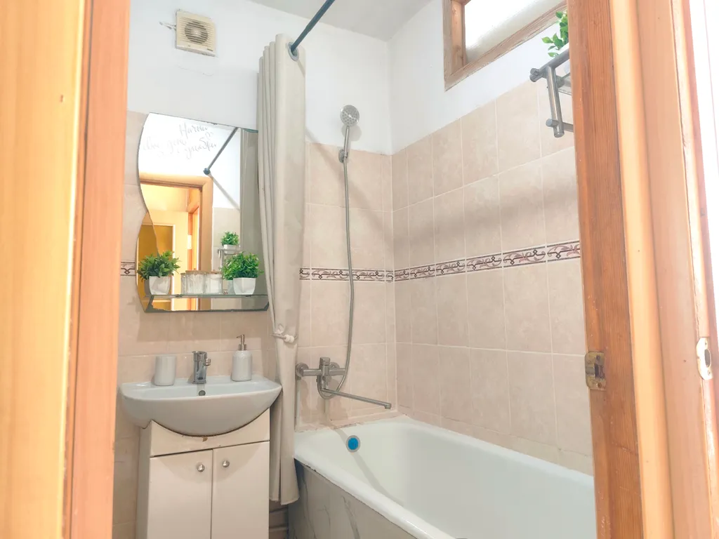 Уютная, светлая квартира возле ТЦ Меганом