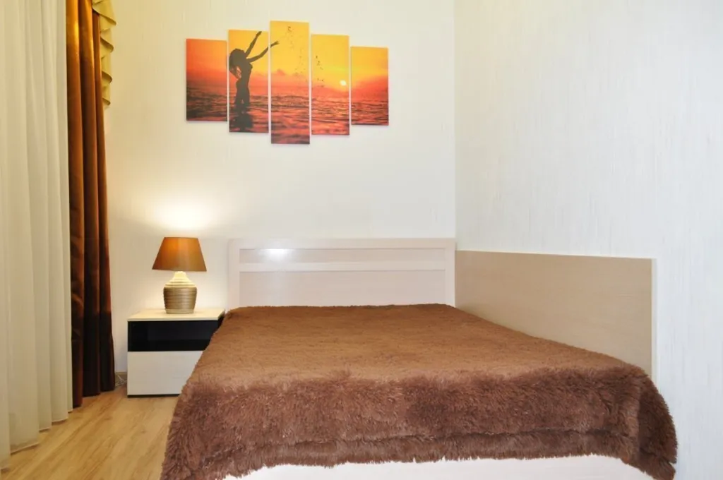 Двухуровневая квартира с двумя комнатами — аренда посуточно в Ростов-на-Дону