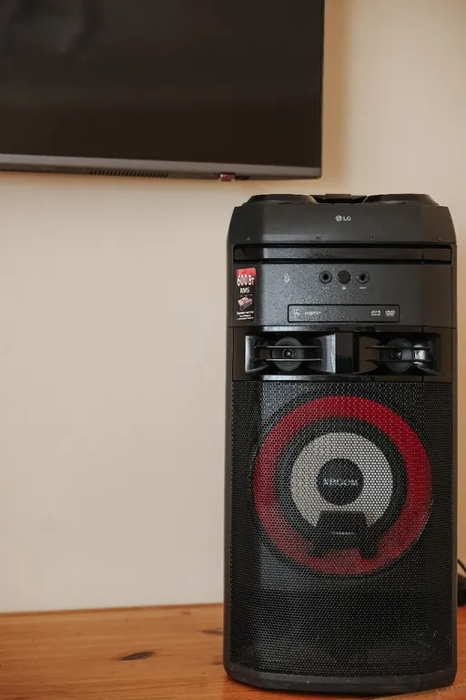 Коттедж возле леса