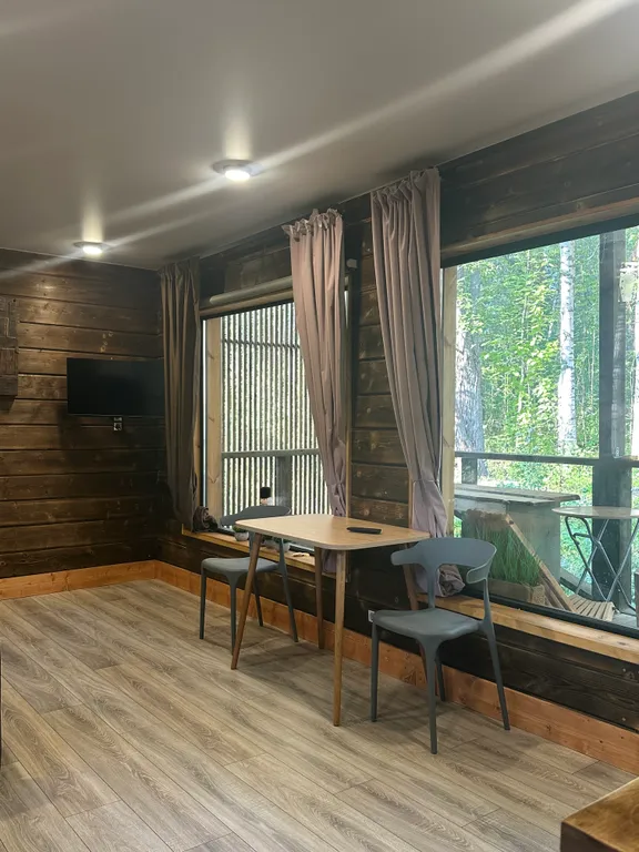 Коттедж Гостевой дом с панорамными окнами с крытой террасой — аренда посуточно в Петрозаводск