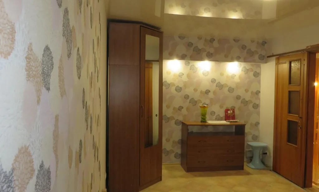 Квартира Удобная квартира над Эйфелевой башней) — Новосибирск