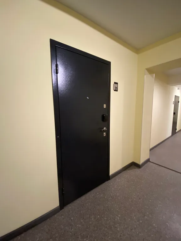 Для любителей тёплых квартир с комфортными матрасами, Жёлтый нарцисс