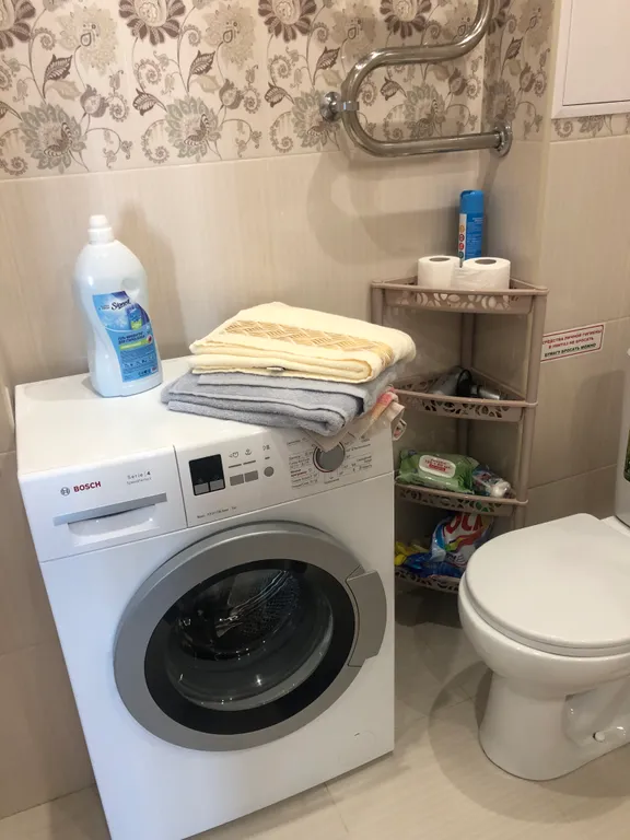 Просторная студия с видом на закат рядом с ТРЦ, локация - топ