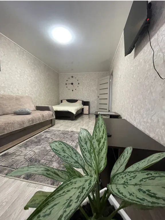 Уютная квартира в центре города с красивым видом города из окна — аренда посуточно в Нефтекамск