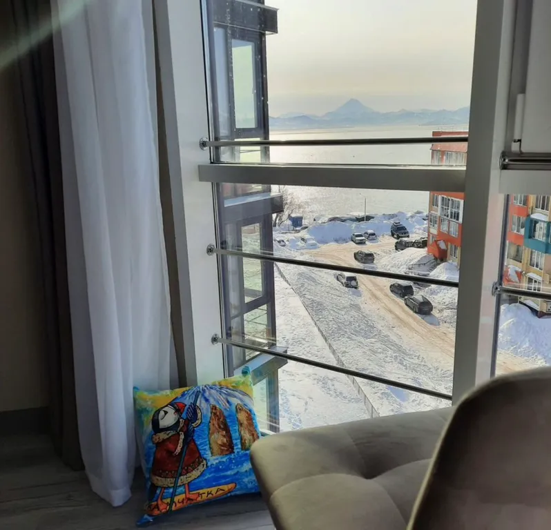 Студия с панорамным видом на бухту и вулканы